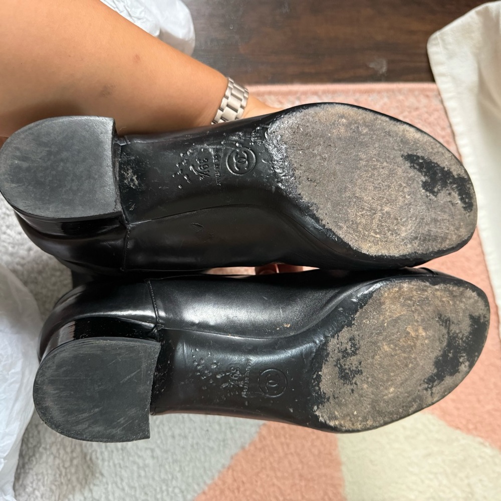 Chanel Moto Interlocking CC Logo Moto Boots - Picture 11 of 13